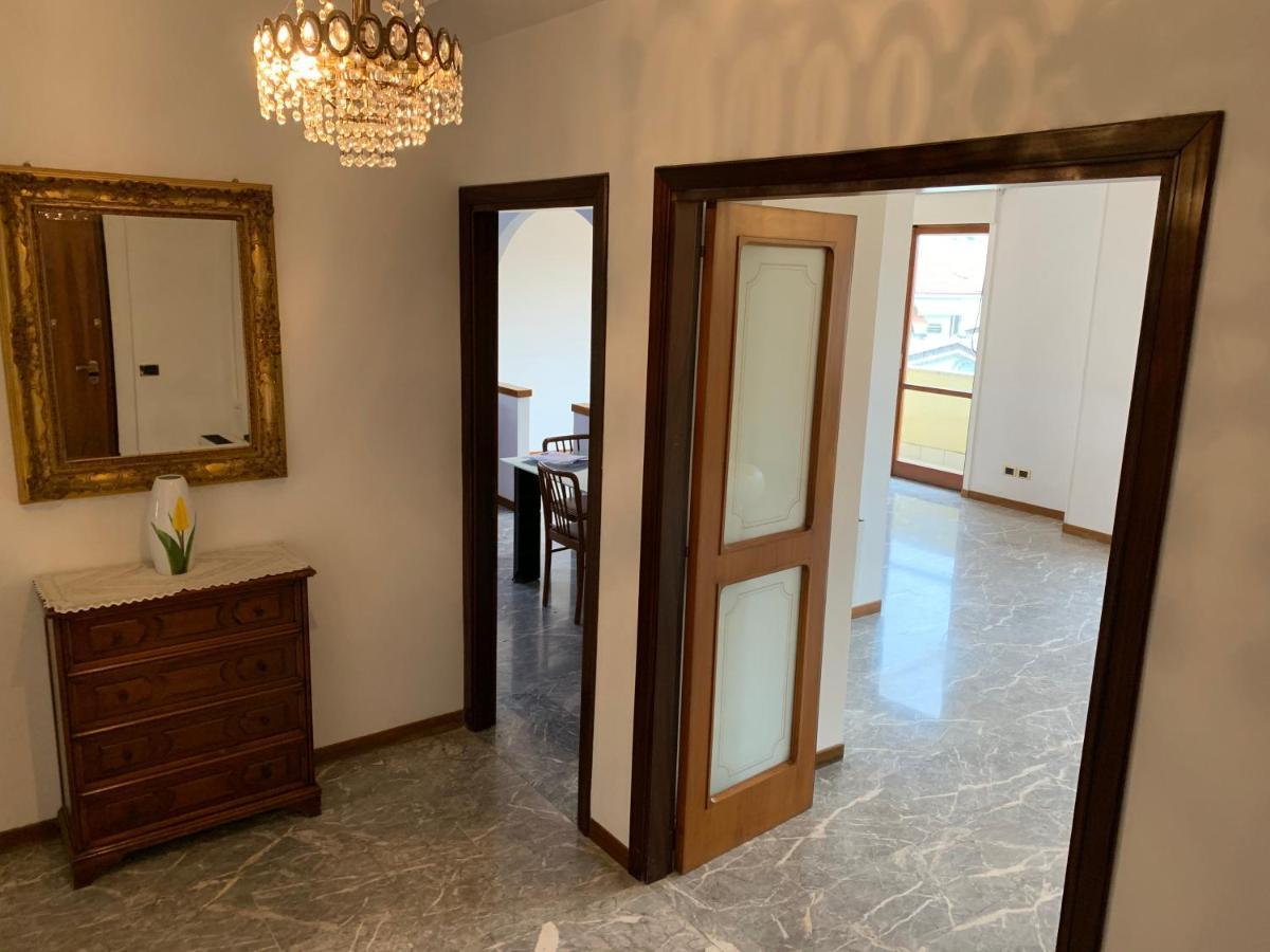 Spazioso Appartamento In Centro Citta San Benedetto del Tronto Exteriér fotografie